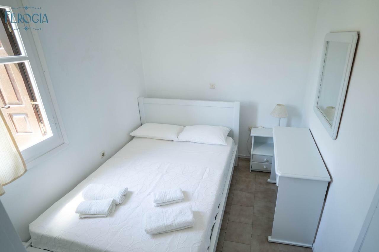 Ferogia Hotell Skyros Exteriör bild