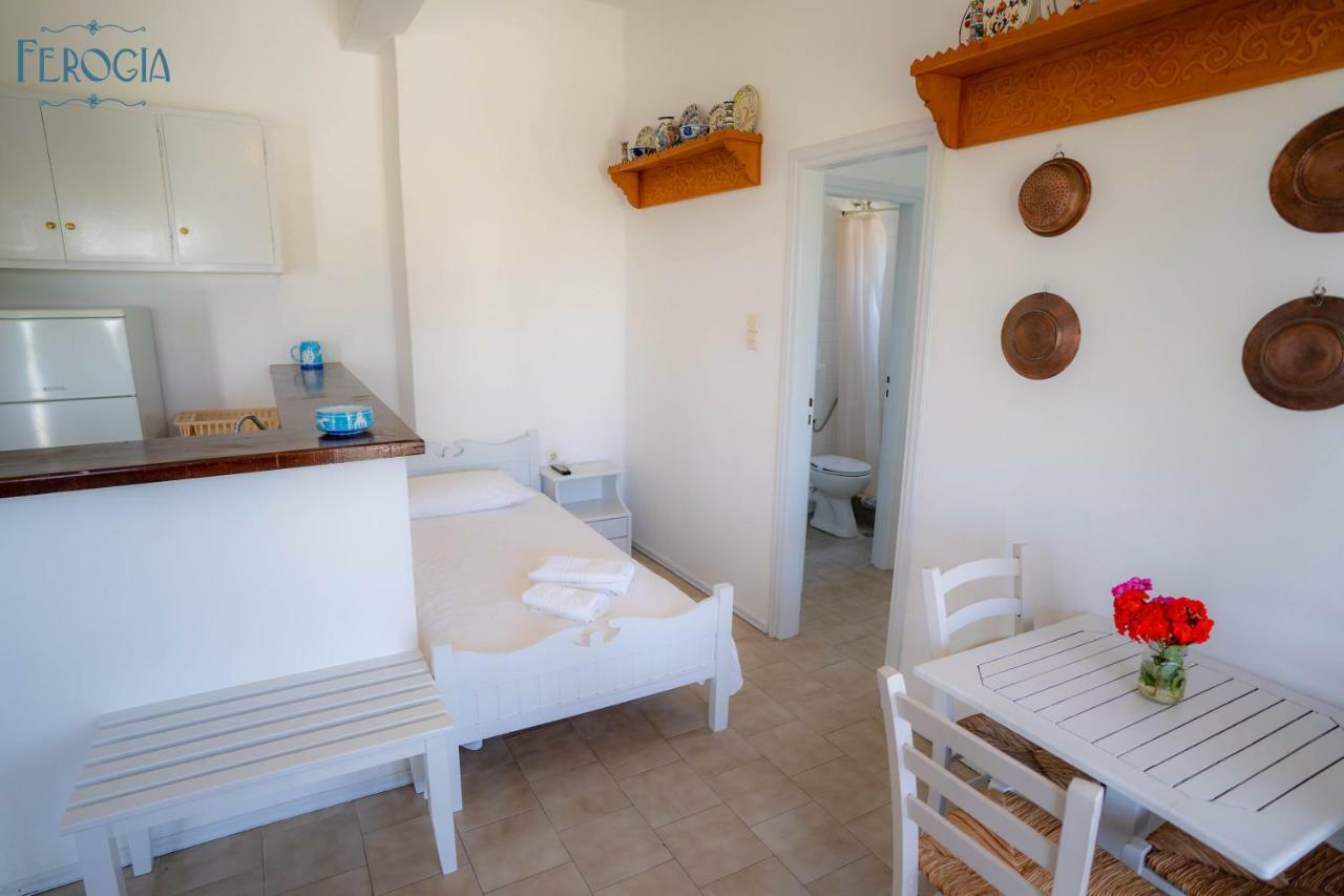 Ferogia Hotell Skyros Exteriör bild